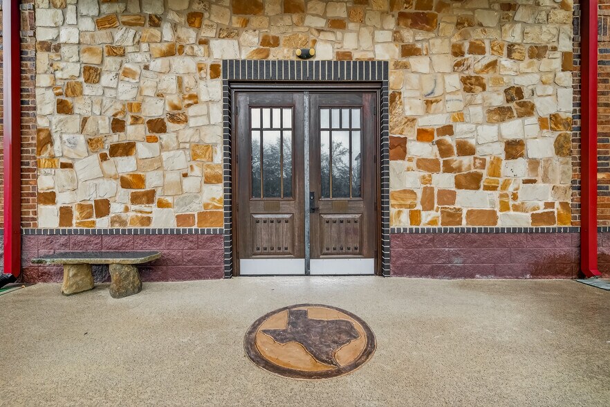 More Photos Of 3751 S Dairy Ashford Rd, Houston Storefront Retail Office For Sale