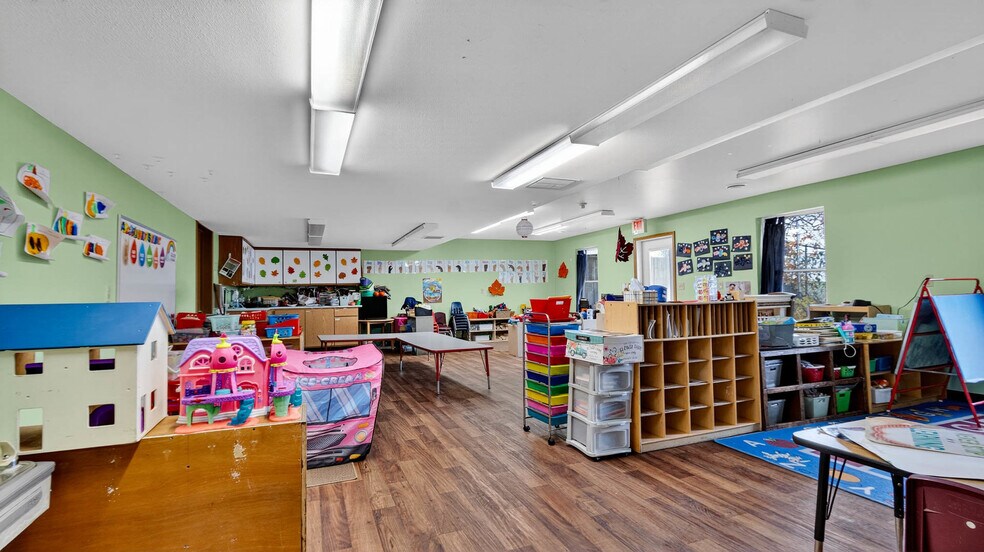 More Photos Of 1612 Truax Blvd, Eau Claire Daycare Center For Sale