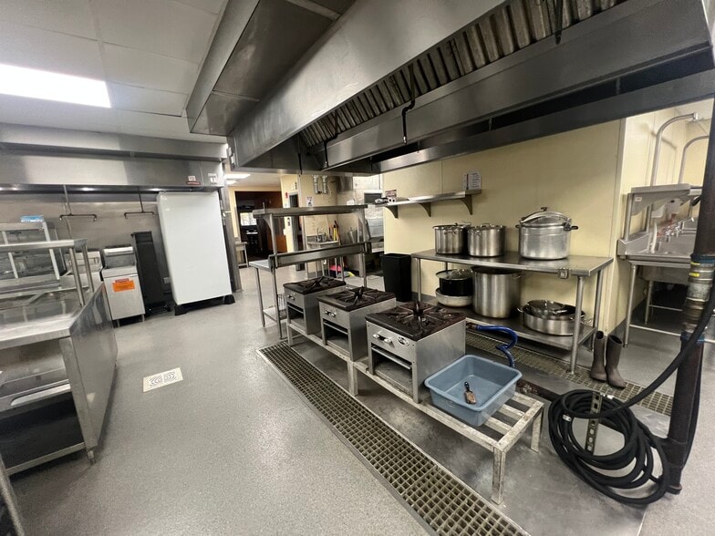 More Photos Of 2255 NW 87th Ave, Miami Restaurant For Lease