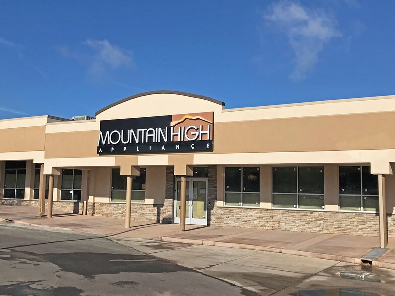 More Photos Of 6905 S Broadway, Littleton Unknown For Lease