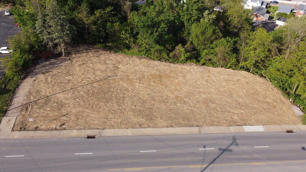 More Photos Of 2225-2235 Sunset Blvd, Steubenville Land For Sale