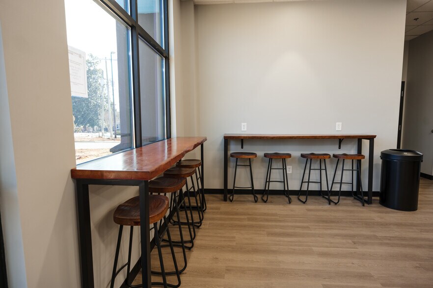 More Photos Of 5900 Scotland Rd, Greensboro Coworking Space