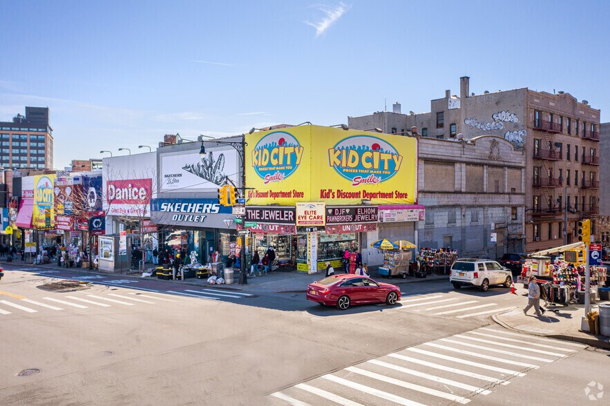 More Photos Of 300-304 E Fordham Rd, Bronx Storefront For Lease
