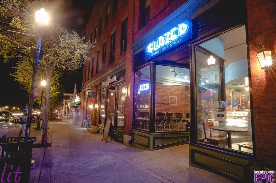 More Photos Of 23-25 N Pleasant St, Amherst Storefront Retail Office For Lease