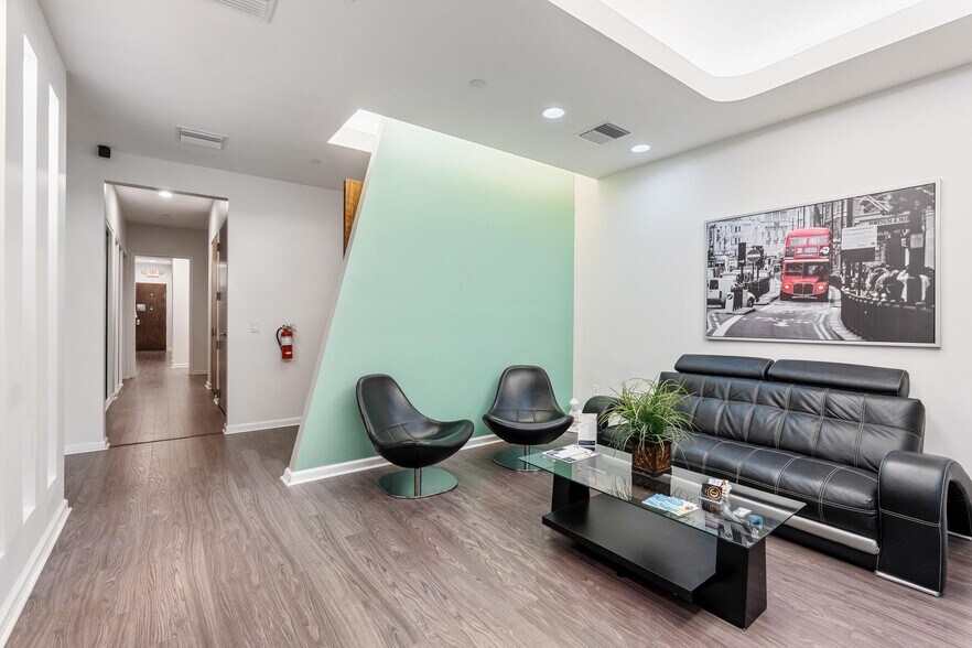 More Photos Of 8865 Commodity Cir, Orlando Office For Sale