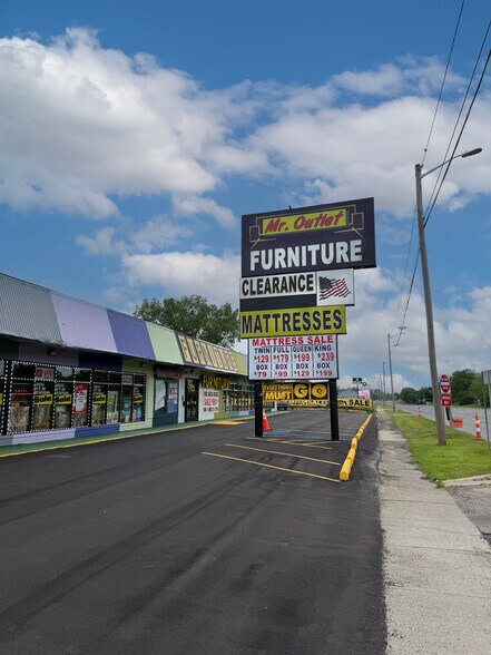 More Photos Of 29865 Michigan Ave, Inkster Freestanding For Sale