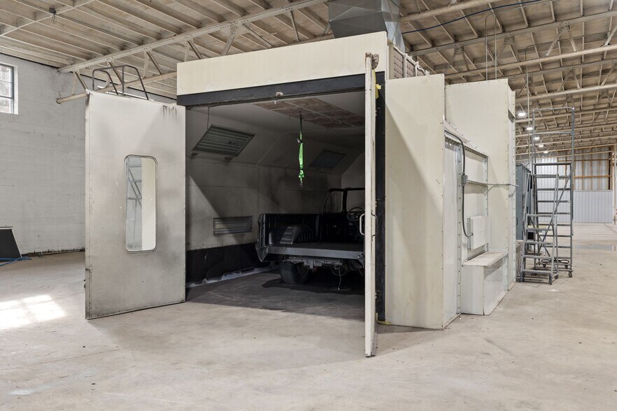 More Photos Of 1080 S Beckett St, Columbia Warehouse For Sale