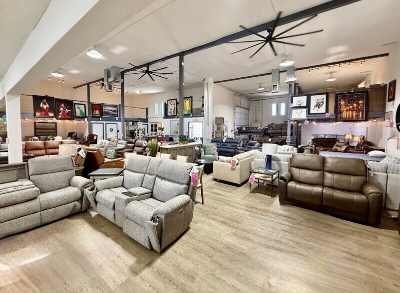 More Photos Of 225 Lander Ave, Turlock Storefront Retail Office For Sale