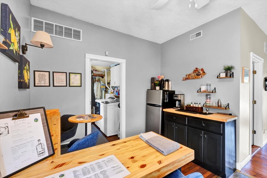 More Photos Of 110 Holy Cross Rd, Loretto Hospitality For Sale