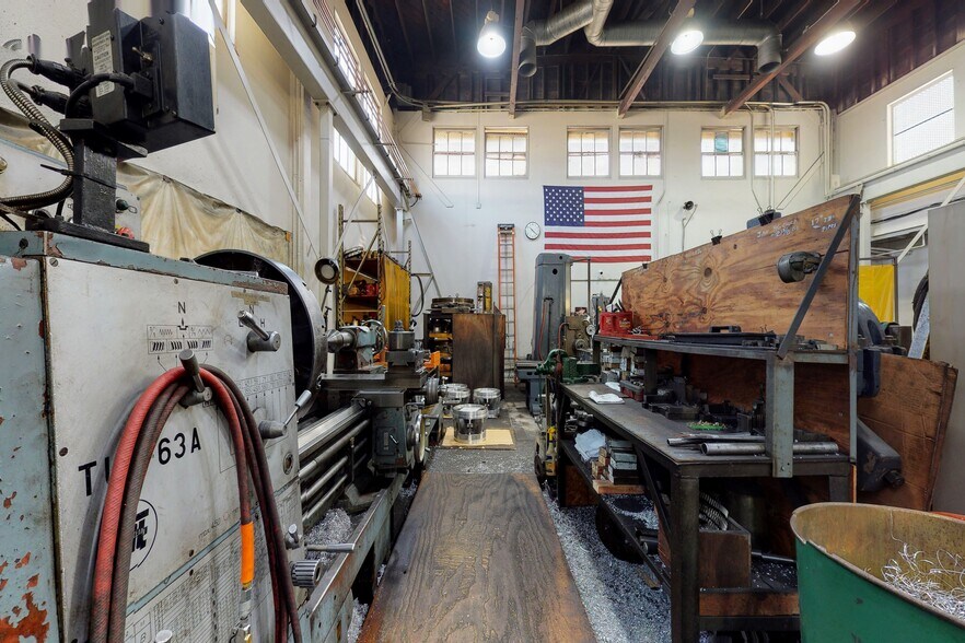 More Photos Of 3400-3470 Randolph St, Huntington Park Warehouse For Lease
