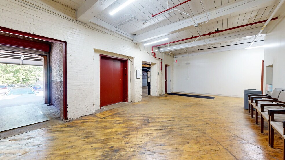 More Photos Of 51-55 Lake St, Nashua Light Manufacturing For Sale