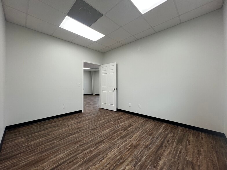 More Photos Of 2109 Chanabby Ct, Statesboro Warehouse For Lease