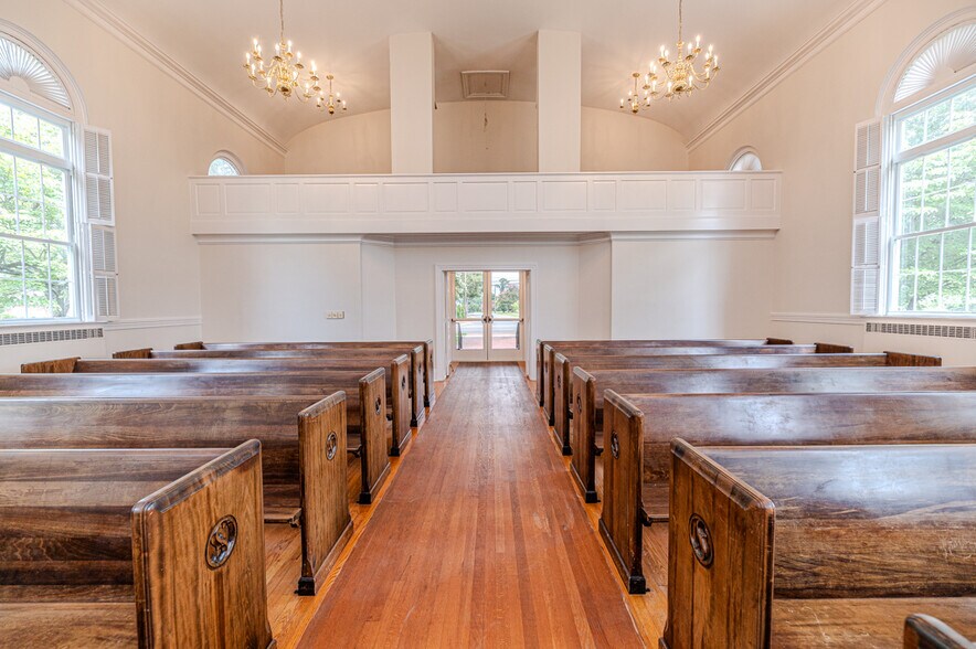 More Photos Of 211 Main st, Broadway Religious Facility For Sale