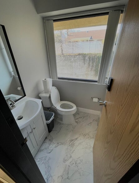 More Photos Of 1100 Clifton Ave, Clifton Medical For Sale