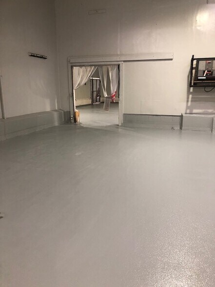 More Photos Of 4555-4585 Kingston St, Denver Warehouse For Sale
