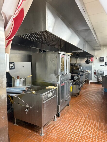 More Photos Of 4899 Highway 6, Missouri City Unknown For Lease