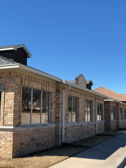 More Photos Of 4601 Old Shepard Place, Plano Medical For Lease