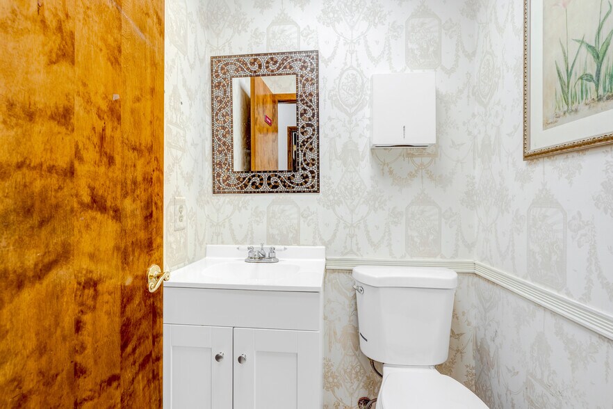 More Photos Of 1163 Route 37 W, Toms River Medical For Lease