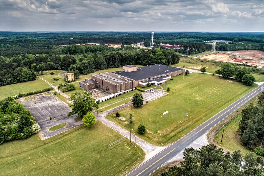 More Photos Of 1664 Sharon Rd, Washington Warehouse For Sale