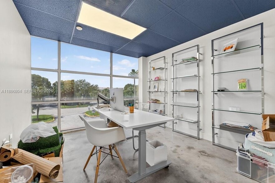 More Photos Of 2201 NW 102nd Pl, Miami Warehouse For Sale