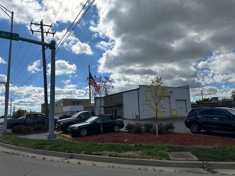 More Photos Of 16800 State St, South Holland Warehouse For Sale