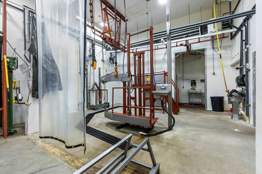 More Photos Of 3006 State Highway FF, Jackson Industrial For Sale