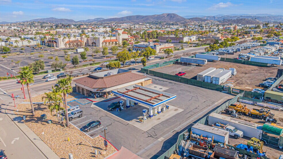 More Photos Of 1187 W San Marcos Blvd, San Marcos Service Station For Sale