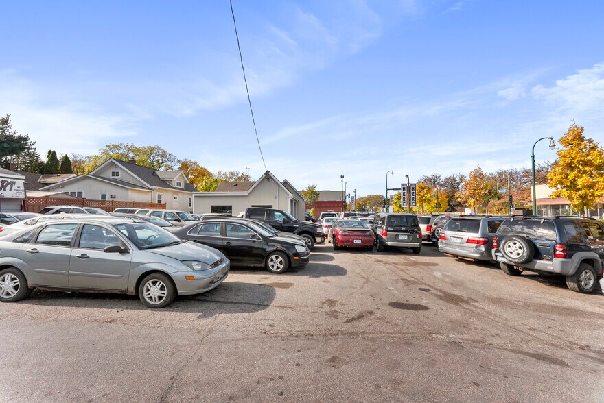More Photos Of 4201 E Lake St, Minneapolis Auto Dealership For Sale