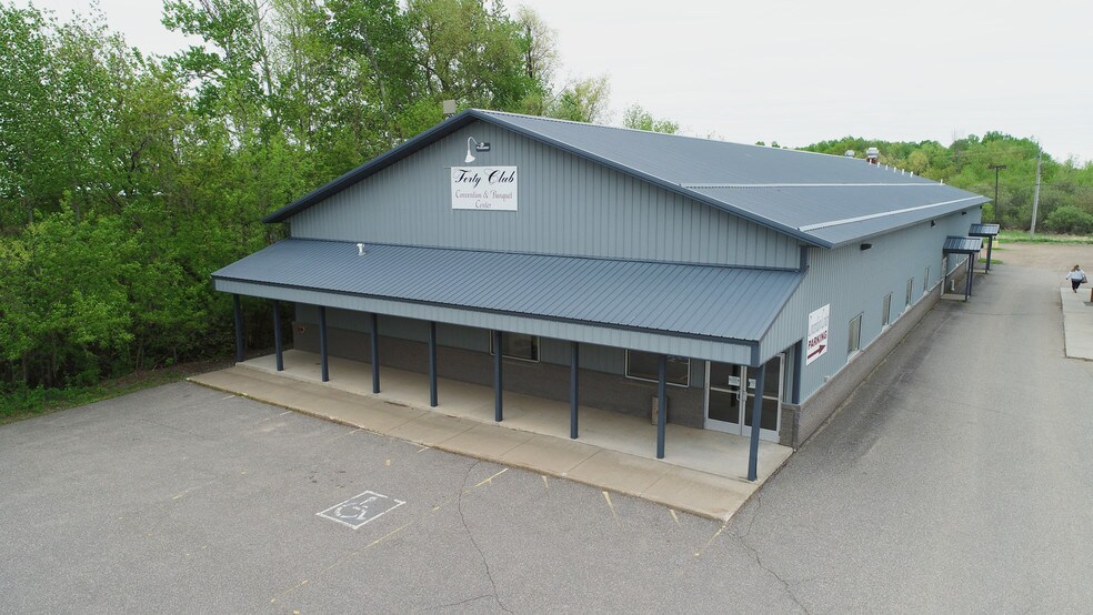 More Photos Of 960 2nd St NW, Aitkin Hotel For Sale