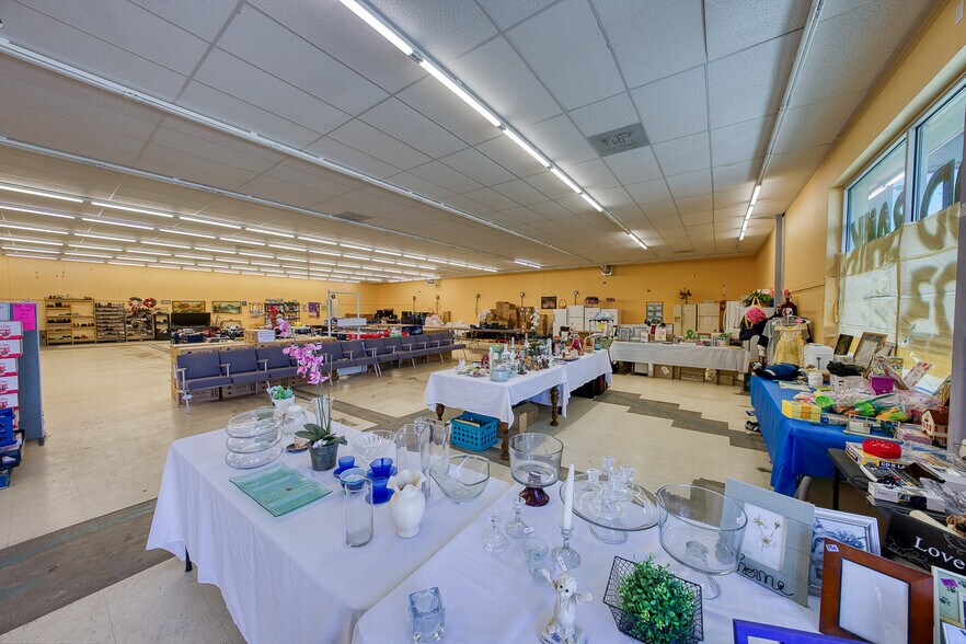 More Photos Of 13247 Jones St, Trona Freestanding For Sale