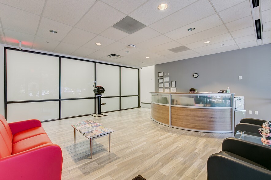 More Photos Of 2701 W Plano Pky, Plano Flex For Lease