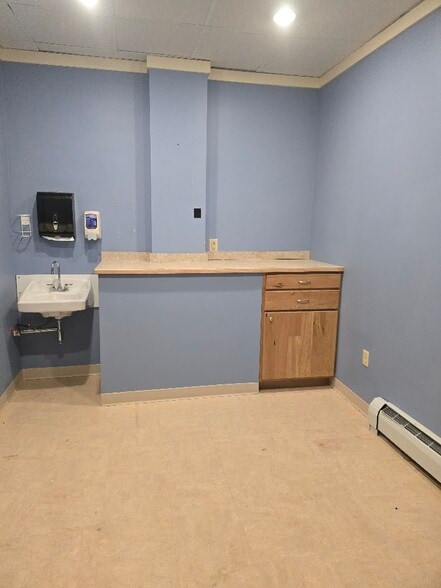 More Photos Of 87 Main St, East Millinocket Healthcare For Sale