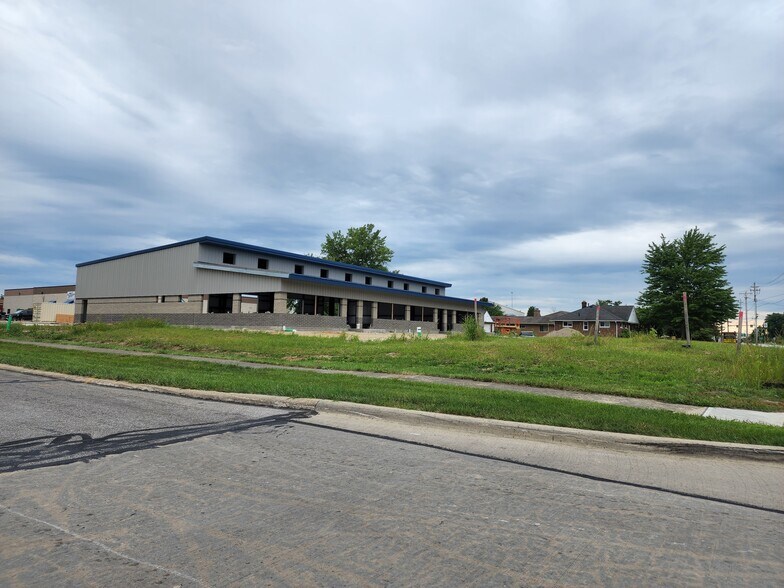 More Photos Of 31441 Lorain Road Rd, North Olmsted Light Manufacturing For Lease