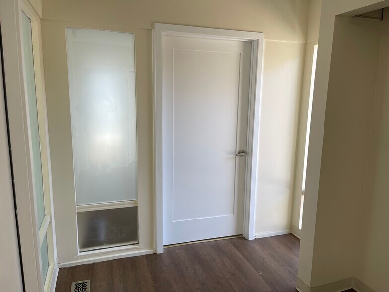 More Photos Of 3715 Factoria Blvd SE, Bellevue Office For Lease