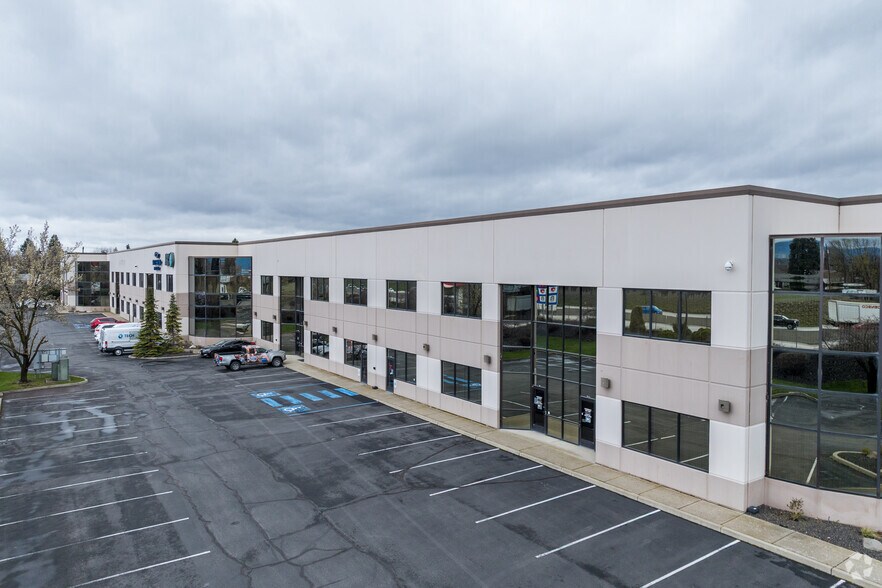 More Photos Of 10020 E Knox Ave, Spokane Valley Light Distribution For Lease