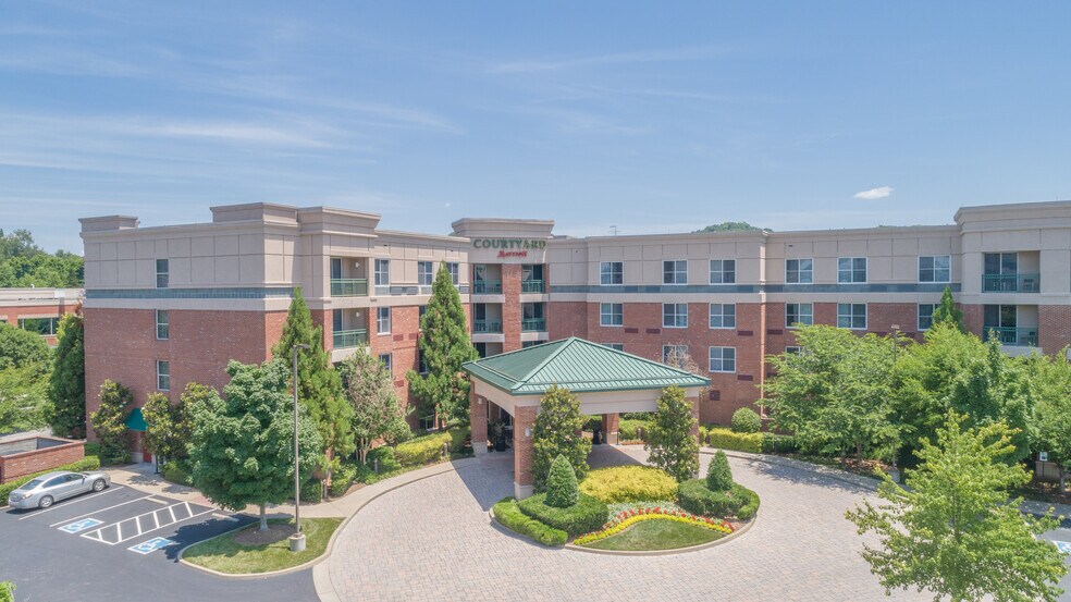 More Photos Of 5000 Meridian Blvd, Franklin Unknown For Lease