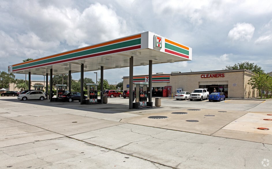 Primary Photo Of 13902 Egret Tower Dr, Orlando Freestanding For Lease