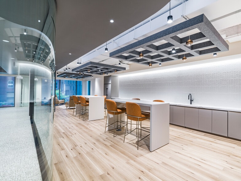More Photos Of 250 Massachusetts Ave NW, Washington Office For Lease