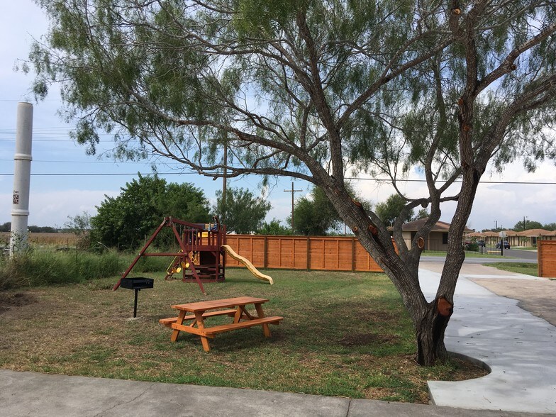 More Photos Of 1100 E Owassa Rd, Edinburg Apartments For Sale