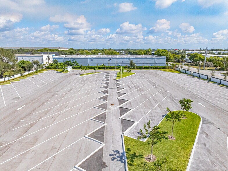 More Photos Of 1501 NW 18th St, Pompano Beach Land For Lease