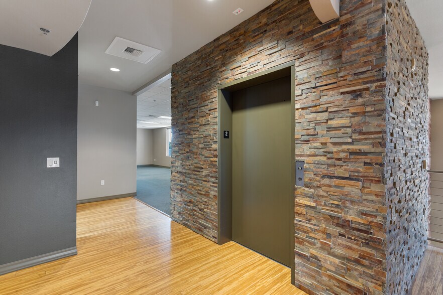 More Photos Of 6960 Smoke Ranch Rd, Las Vegas Medical For Lease