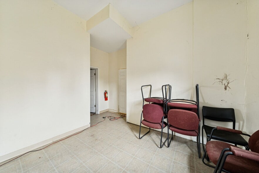 More Photos Of 8304 Frankstown Ave, Pittsburgh Religious Facility For Sale