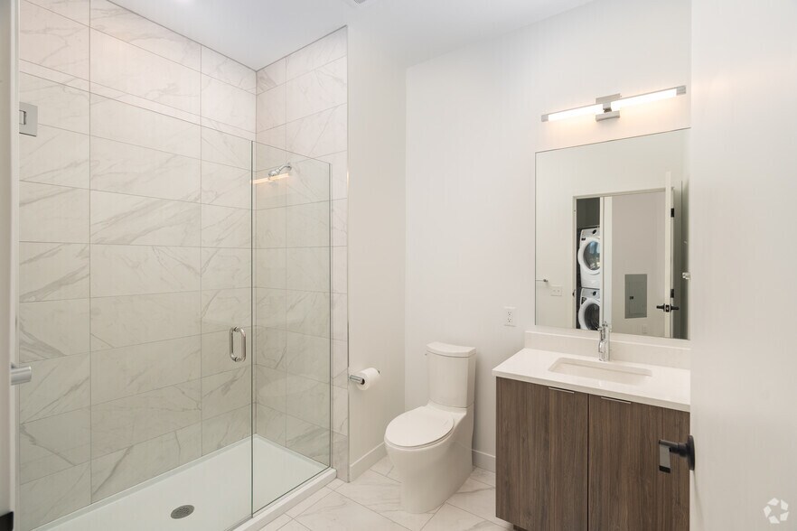 More Photos Of 1190 S Pennsylvania St, Denver Apartments For Sale