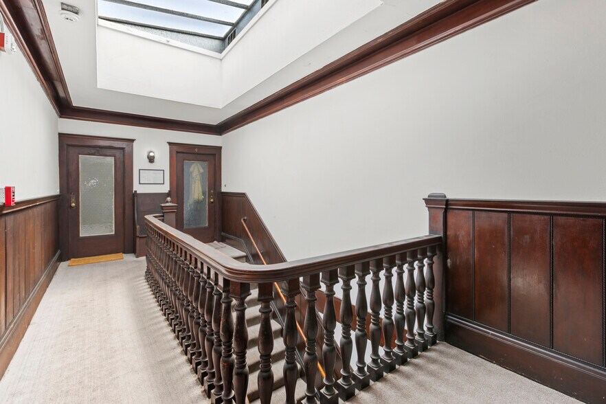 More Photos Of 1418 Leavenworth St, San Francisco Apartments For Sale