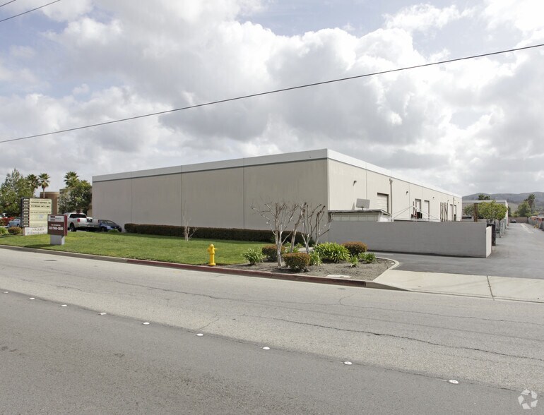 More Photos Of 4114-4120 Valley Blvd, Walnut Warehouse For Lease