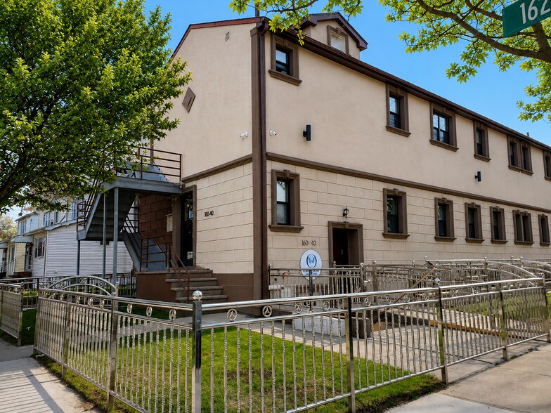 Primary Photo Of 16040 78th Rd, Flushing Medical For Lease