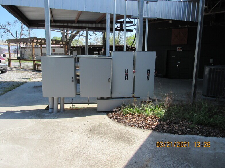 More Photos Of 210 W Oak St, Amite Restaurant For Sale