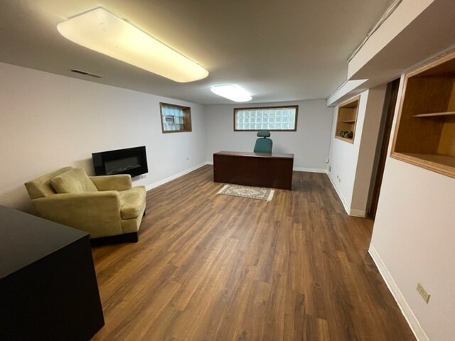 More Photos Of 2093 Rand Rd, Des Plaines Office For Lease