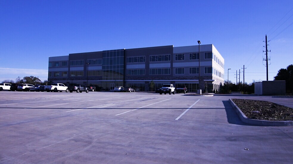 More Photos Of 17302 House Hahl Rd, Cypress Office For Lease