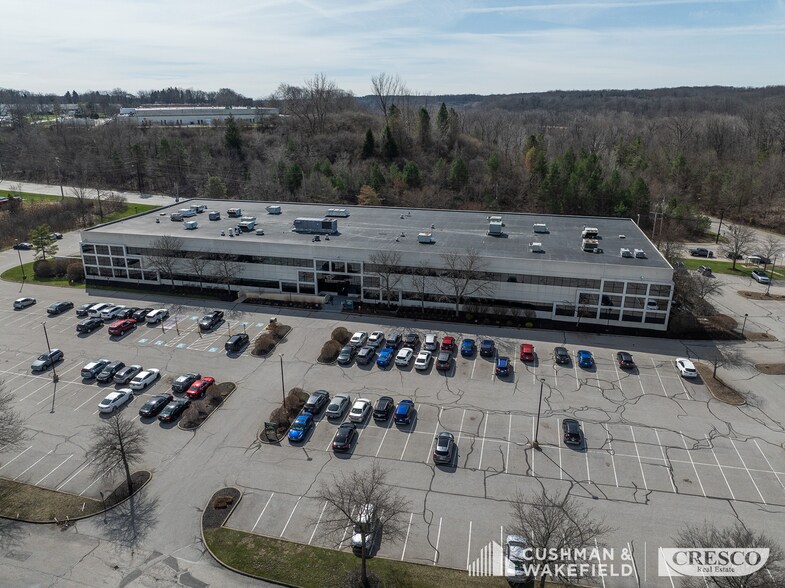 More Photos Of 8333 Rockside Rd, Valley View Office For Lease